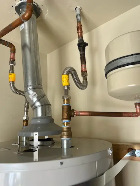 Water heater installation and plumbing repair in Oak Run